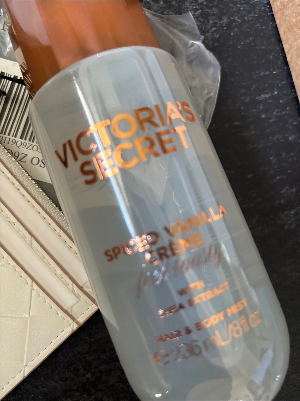 Victoria's Secret Spiced Vanilla Crème Mist with White Cardholder nwt - Picture 3 of 3